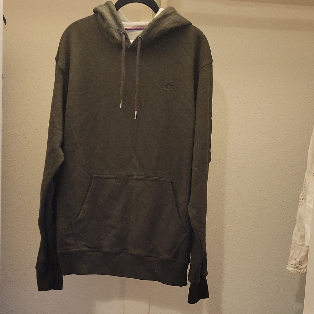 Champion Men's Green Hoodie size M